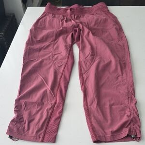 Lululemon Misty Merlot Dance Studio 6 Crop 25"